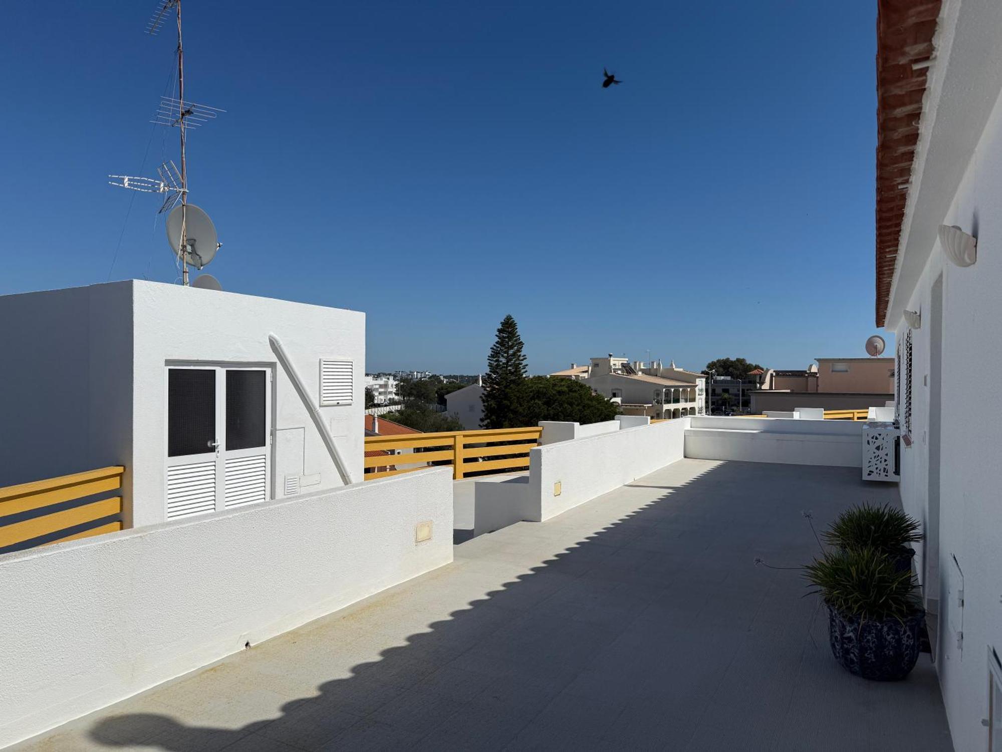 Penthouse S.Jorge Seaview T4 Apartment Quarteira Exterior foto